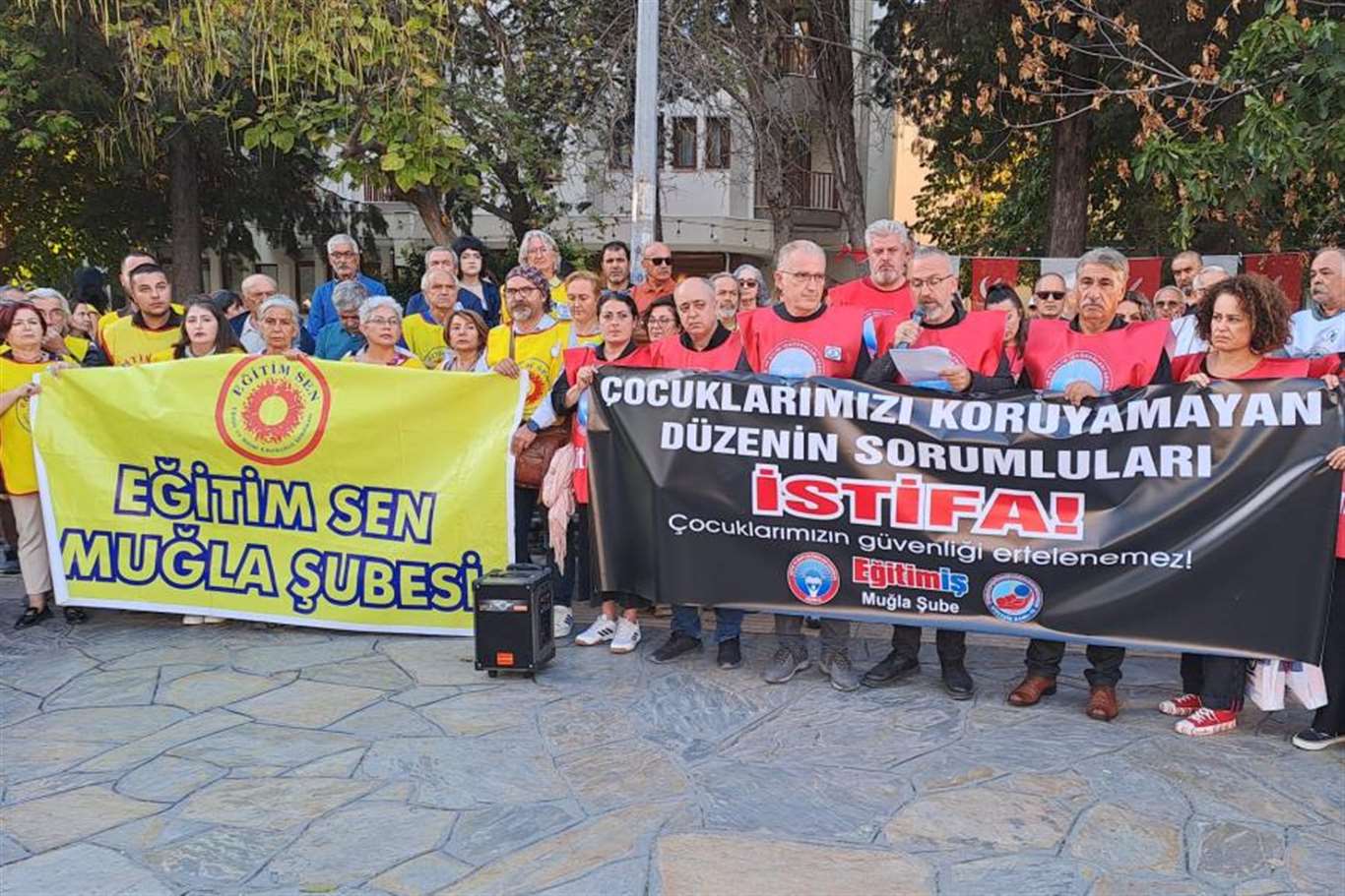 Eğitim sendikalarından “güvenli okul” çağrısı haberi